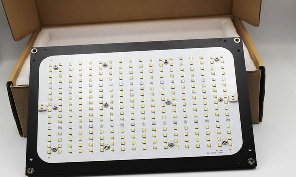 

новейший свободный голодает перевозка груза сид расти квант света борту 288pcs lm301b чипы драйвера mw elg полный спектр 3500k для овощей
