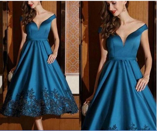 

vintage v-neck teal satin short cocktail dresses off shoulder black lace appliques sleeveless sash prom dresses formal homecoming gowns, Red