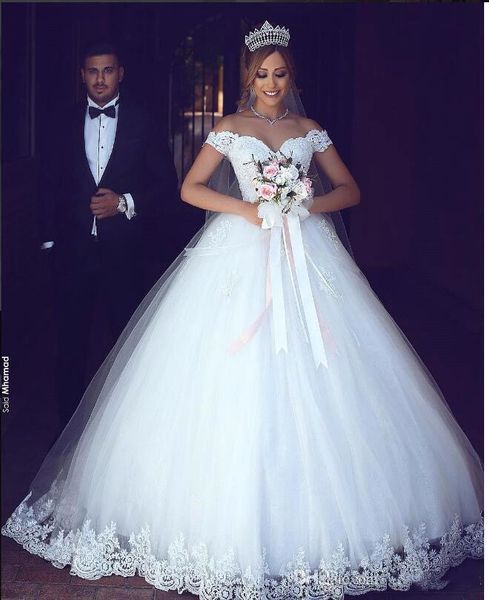 

2020 full lace appliqued a-line arabic wedding dress luxury off shoulder princess plus size brides bridal gown wb19, White