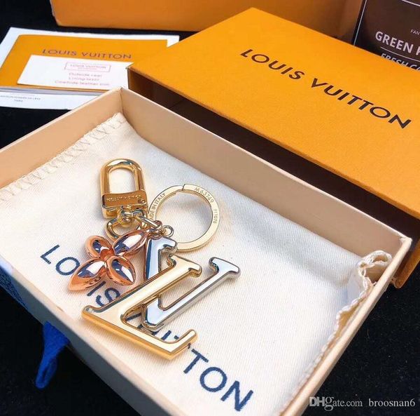 

luxury keychain m68000 cirle fashion car keychains stainless steel designer keychain for gifts with box 131, Silver