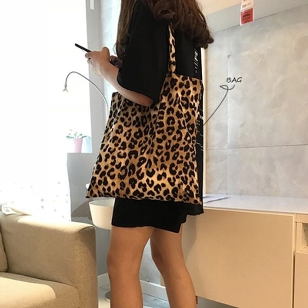 

new fashion art canvas bag female shoulder bag big simple female casual wild students shopping leopard printing handbags