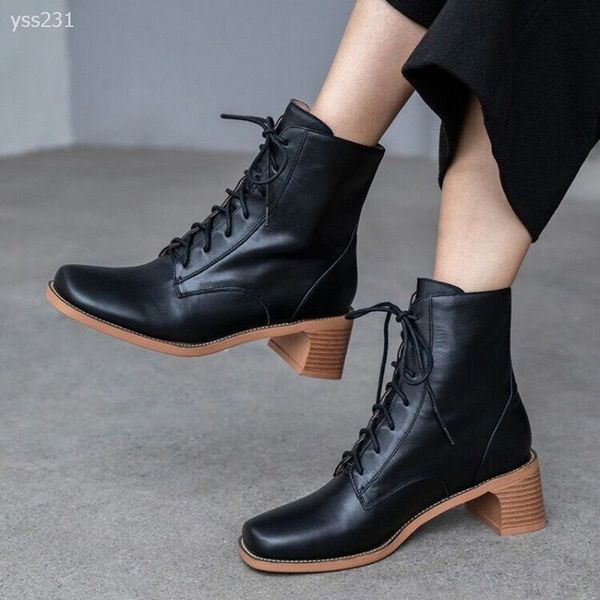 

2019 wild thick heel mid-heel short boots children's shoes winter plus velvet wild lace up square toe short boots factory direct sales, Black