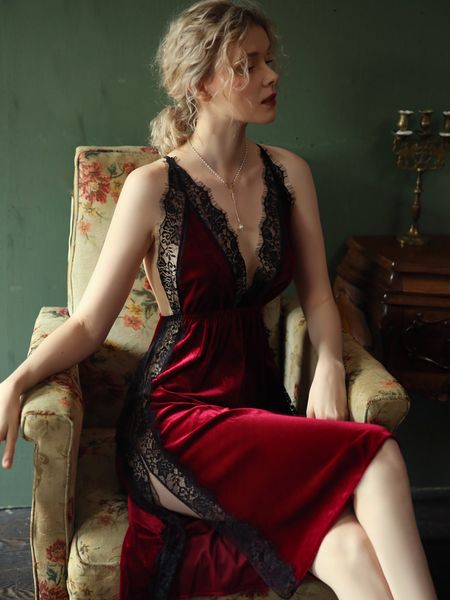 

pyjamas women 2020 spring new light luxury gold velvet beauty back strap skirt lace split ends temptation night skirt, Black;red