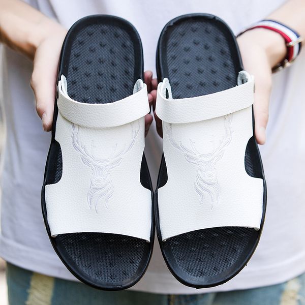 

summer new style men's sandals lightweight versitile fashion embroidered pattern men's shoes, Black
