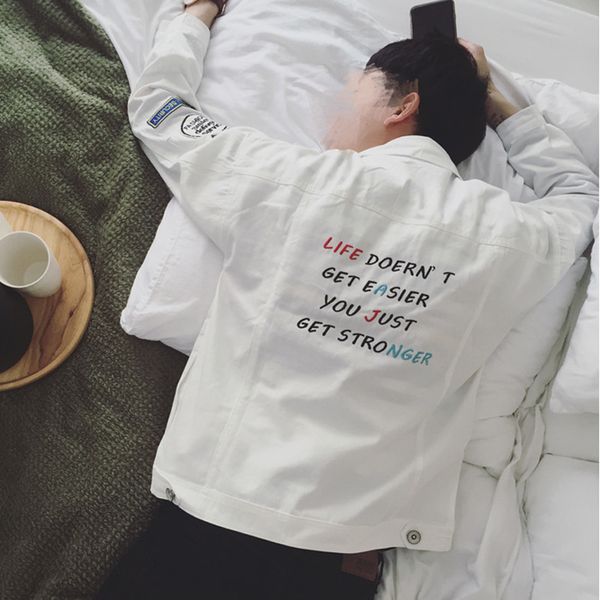 

весна осень 2020 мода повседневная гонконг стиль домашний бренд подростков мужская джинсовая куртка плечо рукав вышивка пальто, Black;brown