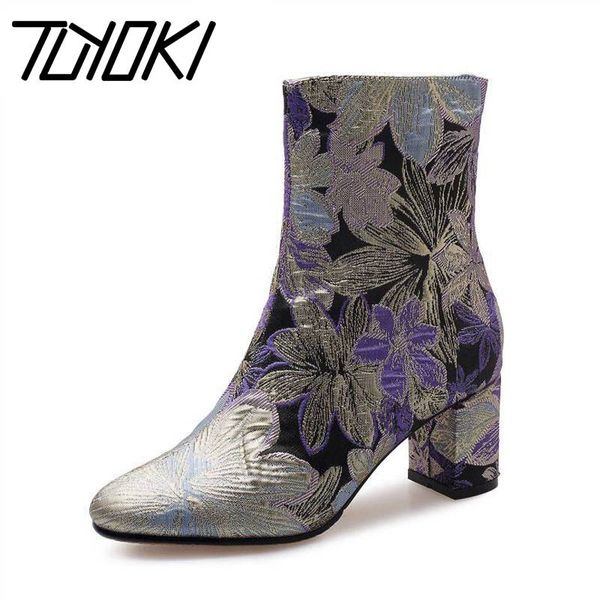 

tuyoki 2020 fashion embroidery women ankle boots zipper round toe thick heels shoes ethnic style women footwear size 33-43, Black