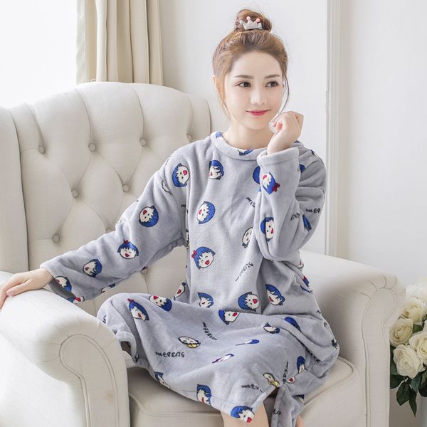 

selling nightgown small balls cute princess flannel pajamas tracksuit, Black;red