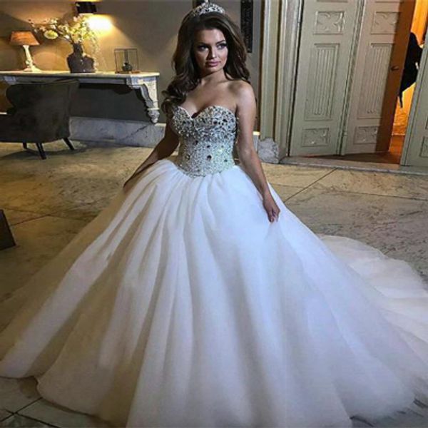 

мечтая поезд стреловидности кристаллов милая принцесса бальное платье свадебное платье бисероплетение фея свадебное платье зашнуровать назад, White