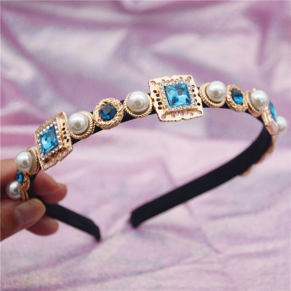 

2019 baroque rhinestone gorgeous retro hairbands girls tiaras crown hollow pearl hair accessories bridal gems headband wedding, Golden;white