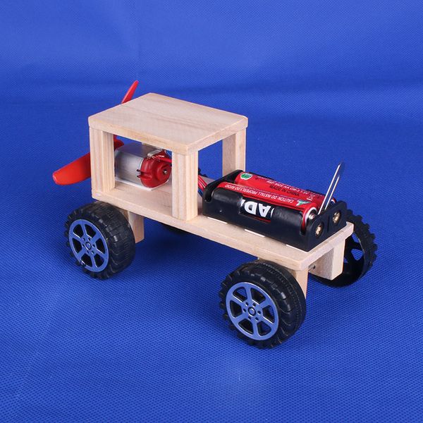 Holz-Geländewagen, Studentenwettbewerb, Technologie, klein, Herstellung, Erfindung, Montage, wissenschaftliches Experiment, Spielzeug, DIY-Handwerksmaterial