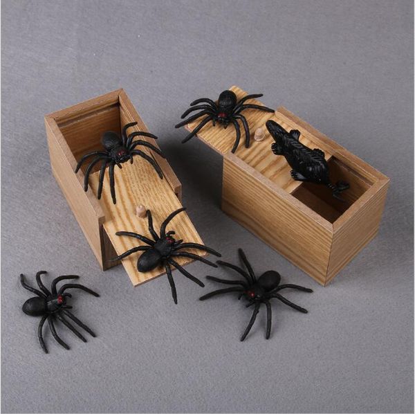 Novidade hilarious box scary aranha brincadeira de madeira scarybox piada gag brinquedo sem palavra cor aleatória