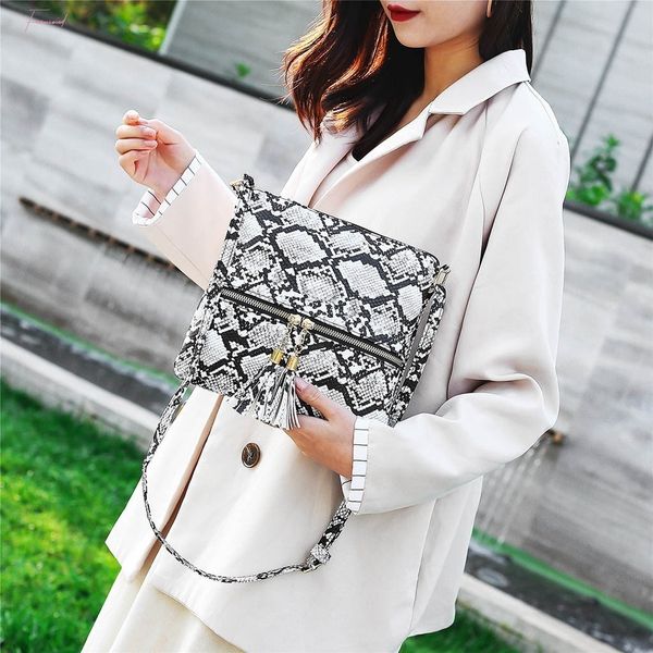 

snake printed handbag women crossbody bags fashion women tassel snake printing zipper messenger bag hnadbag shoulder bag g4