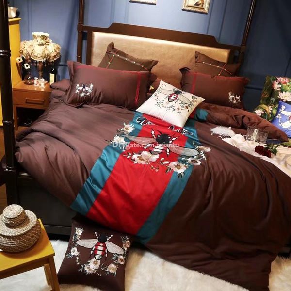 

embroidered new arrivals soft classic style bedding suit comfortable warm bedding sets gg brand duvet cover