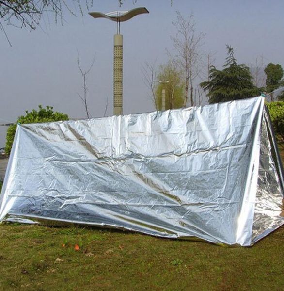 Riparo di emergenza Tenda in pellicola PET 240 * 150 cm Nastro impermeabile Mylar Rifugio termico di sopravvivenza Facile da trasportare Tende da campeggio Ombra GGA3387-3