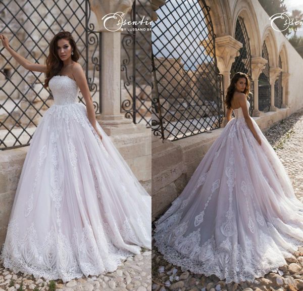 

2019 strapless a line wedding dresses lace up back appliqued bridal gown sweep train beach country robe de mariee, White