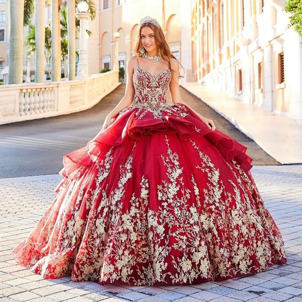 

stylish lace appliqued ball gown quinceanera dresses beaded spaghetti straps prom gowns sweep train tulle tiered sweet 15 dress, Blue;red