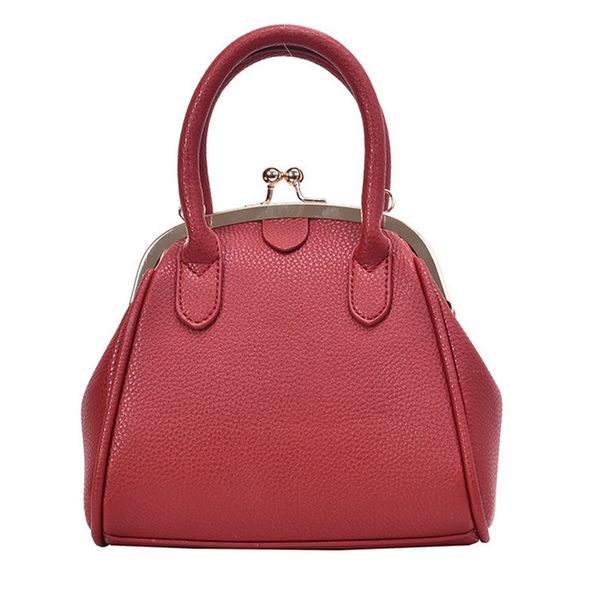

the new fashionable handbag quilted messenger bag cross-shoulder shell bag