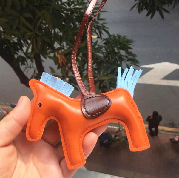 

pu leather horse keychain key buckle purse pendant charms exquisite h pendants keychain tassels classic keychains, Slivery;golden