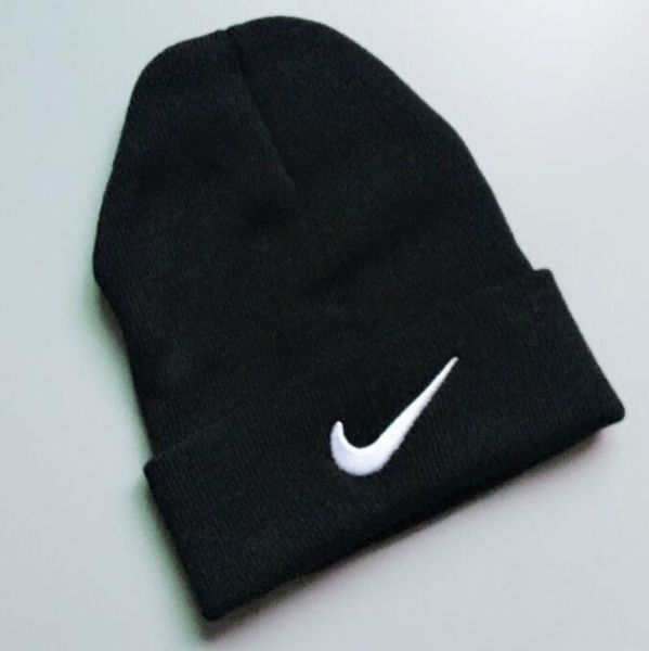 

2019 trendy hats winter knitted fur poms beanie label fedora luxury cable slouchy skull caps fashion leisure beanie outdoor hatsg0536, Blue;gray