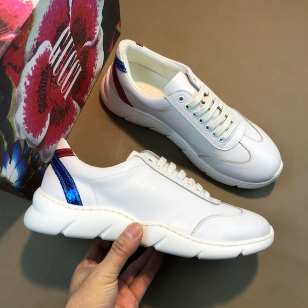

wholesale original white luxury shoes, designed sneakers,dress shoes,handbag etc, made by original lamb skin ,only do quality, Black