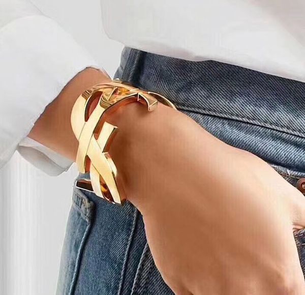 

brass material love punk opened hollow bangles design cuff bracelet cufflink send women and mother gift ps5389a, Black