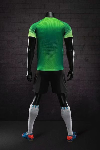 

wholesale customized men football uniforms mens kits sports clothes tracksuits discount boy football sets with shorts b20-014, Black;red