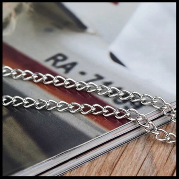 

2016 pittsburgh penguin championship necklace, Silver