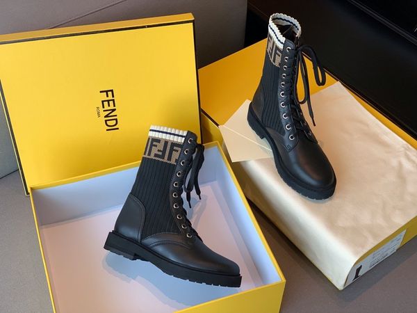

new style high-end luxury ladies martin boots lace-up ankle boots fashion design brand winter women's boots platform heel 5.5cm mfrd, Black