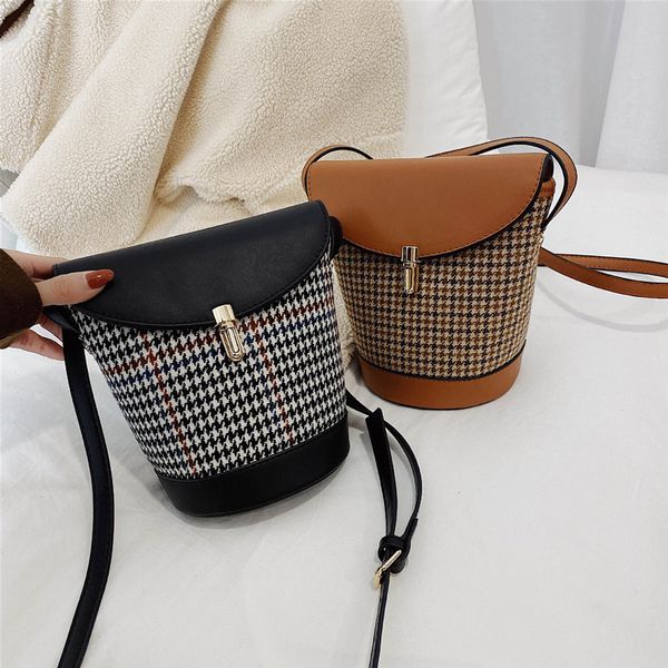 

original design bags for women 2020 fashion new design bucket bag lock single shoulder messenger bag