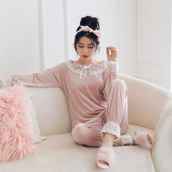 

coral velvet winter women pajama sets female flannel round neck cute cartoon camel white letter home service winter warm suit, Blue;gray