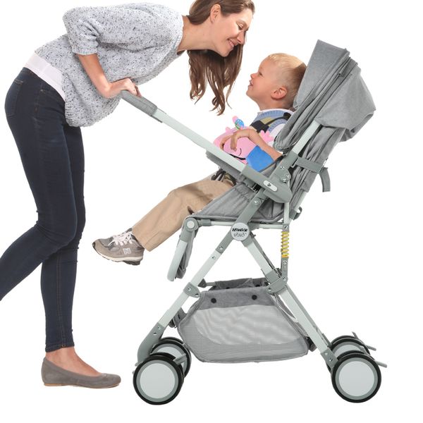 

portable stroller with high two-way view can be seated and lying down on the plane