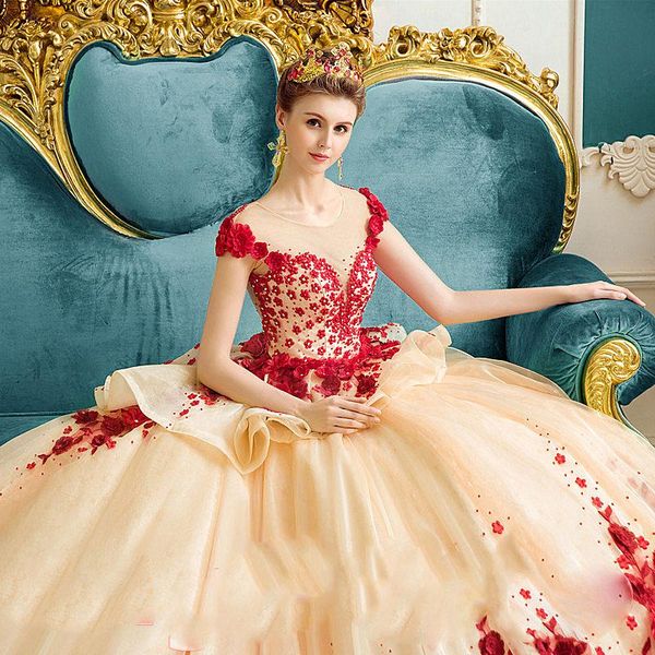 Prinzessin Champagner mit roter Flora Quinceanera Kleider Ballkleid Flügelärmeln Sheer Neck Schößchen Pageant Kleider für Teenager Vestidos de 1234I