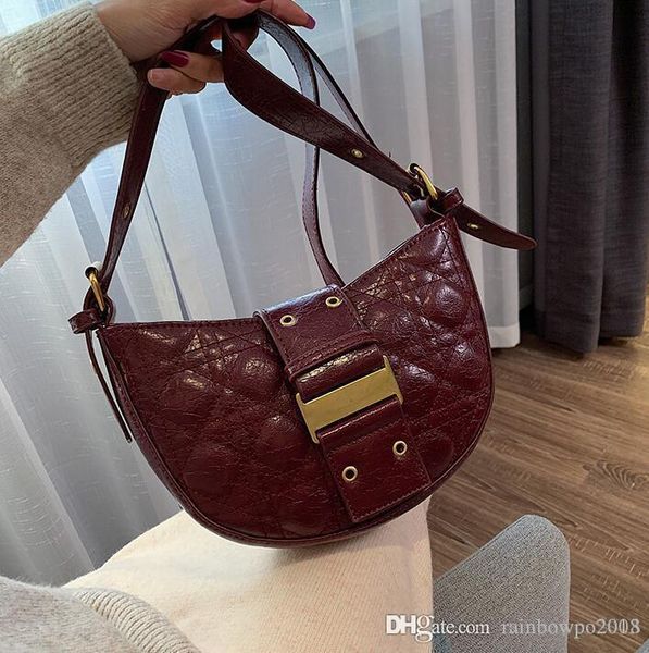 

factory wholesale women handbag street trend lingge messenger bag simple joker leather shoulder bag soft leather fashion bag