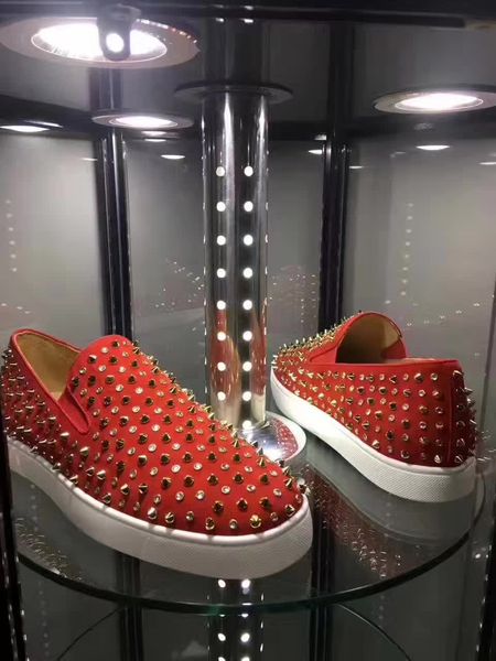 

настоящее фото,оригинальная коробка]красное дно повседневная ходьба женщины мужчины скольжения на / strass / шипы мокасины свадебная вечери, Black