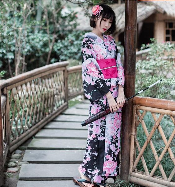 

розовый традиционные японские кимоно женщины cherry blossom кимоно, Red