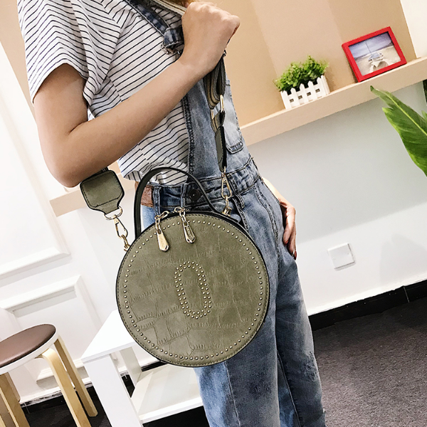 

2020 new round messenger bag broadband korean retro one shoulder yangqi net red small round bagbbb02