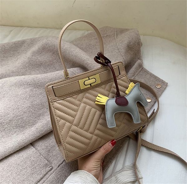

new 2020 women handbag kitten bag stylish embroidered rhomb shoulder bag ph-cfy2006014