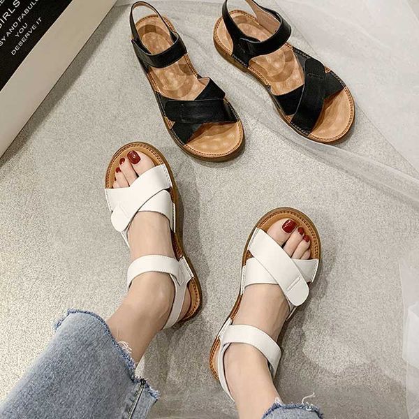 

2020 new fashion woman sandals bohi vintage solid whte black flat shoes beach holiday vacation sandal