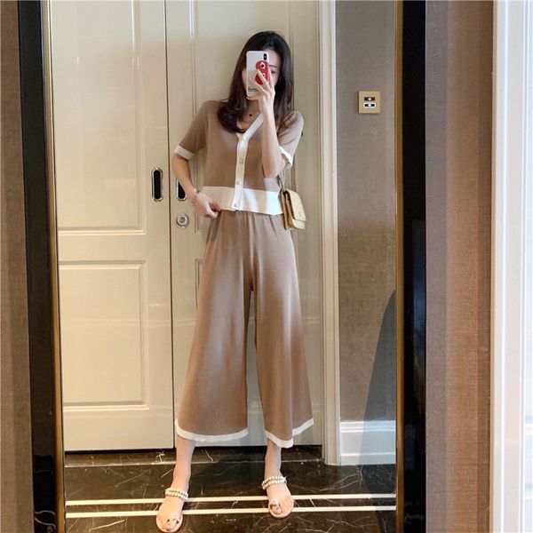 

new summer women knitted two piece set v-neck short sleeve outfit and wide-leg pants suit casual loose female streetwear, White