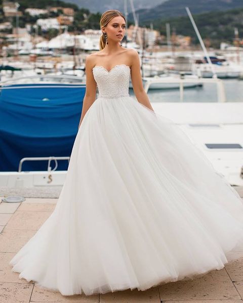 2019 Novo A Vestidos Princesa Linha Branca Tulle Querida Praia barato casamento Cintura Descida Arábia Saudita abito da sposa Vestido de Noiva