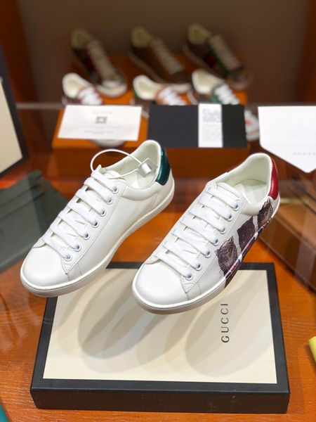 

2020 new liu xiaoping design sneakers men and women sneakers leather casual shoes flat shoes light shoes red bottom dhl delivery02