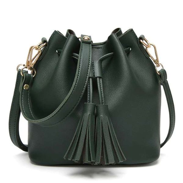 

2020 new fashion bucket shape drawstring female shoulder bags tassel crossbody bags magnetic buckle designer handbags