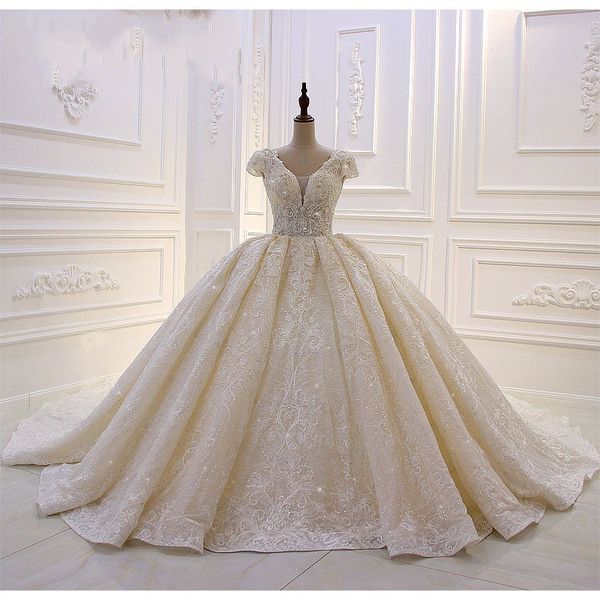 

luxury lace appliqued short sleeves ball gown wedding dress vintage light champagen sequined plus size bridal gown, White