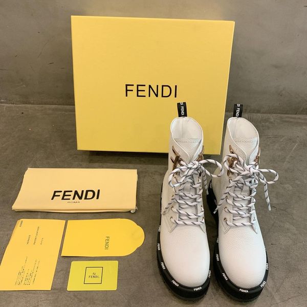 

new style luxury women's shoes martin boots australian fashion design brand height to the calf ultra wide sole three platforms ktfr, Black