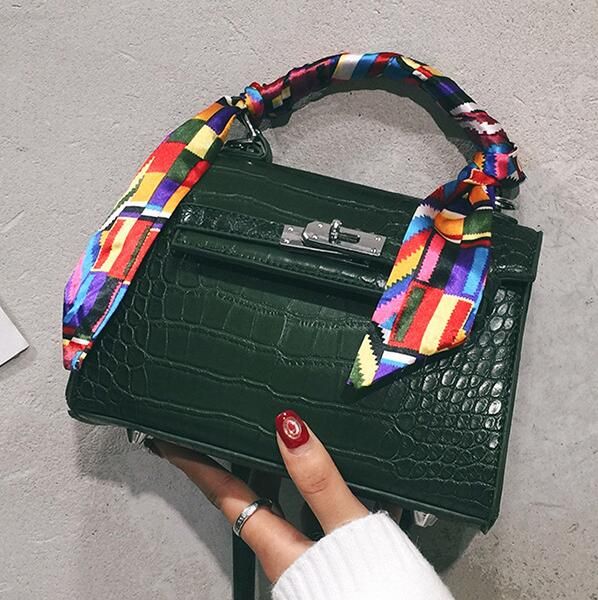 

2019 new classic fashion luxury crocodile pattern handbag silk scarf handbag slung shoulder bag ing