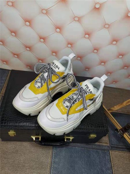 

luxury design womens shoes running shoes luminous color matching dad shoes couple thick soles boots casual wild shoes's a33, Black