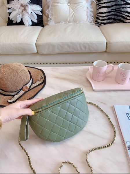 

новый 2019 весна / лето fanny pack моды через плечо корейской версии универсальная сумка на плечо женская черная 24x17