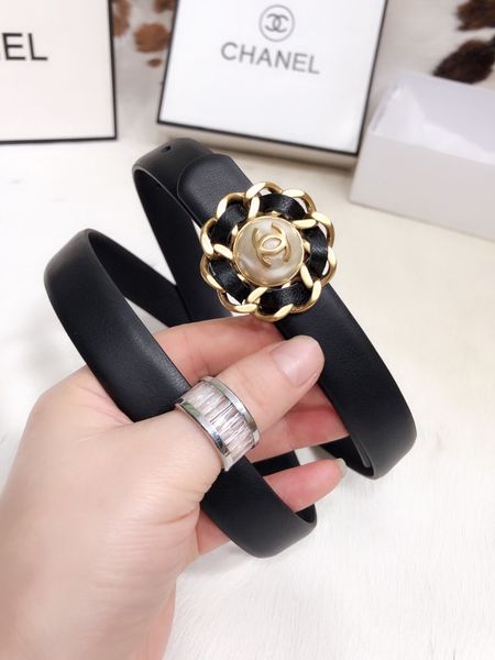 

2020 brand belt famous belt smooth button woman and man leather designer belt man luxury gift ing, Black;brown