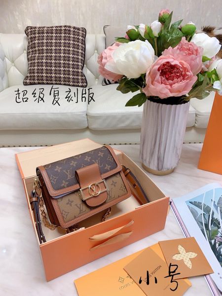 

designer luxury handbag vintage loius vutton women handbag golden chain designer crossbody bags monogram canvas color leather gold buckle, Black