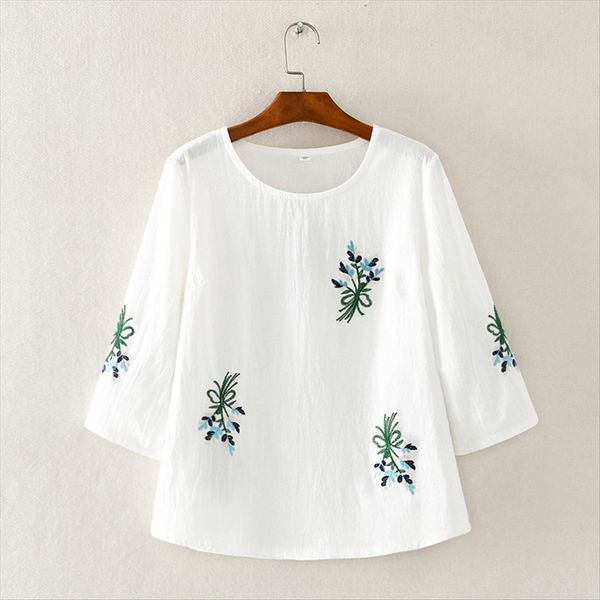 

2020 embroidered and t-shirt women's loose short sleeve t-shirt cotton linen embroidered cotton and linen seven-point sleeve round coll, White